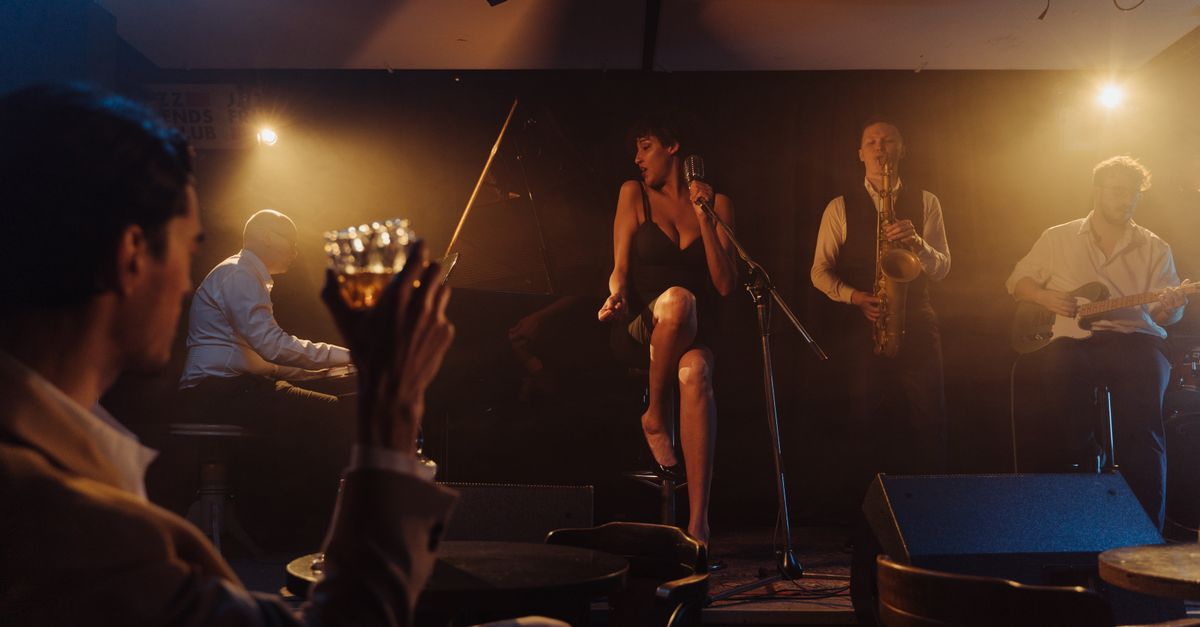 Best Live Music Bars in Singapore City Centre With No Cover Charge