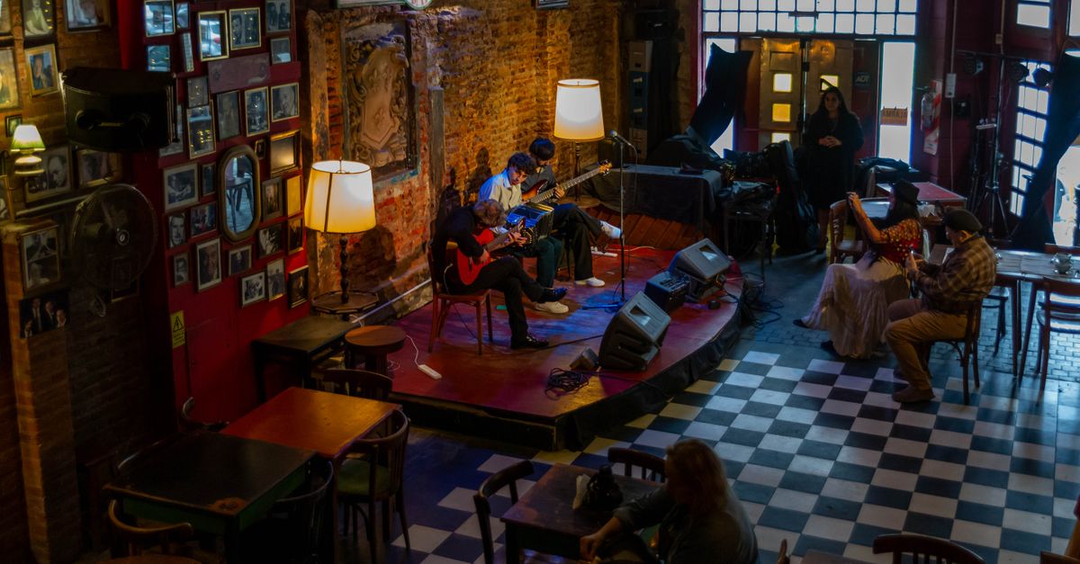 Jazz Nights Singapore: Best Live Gigs in City Centre 2025 Guide