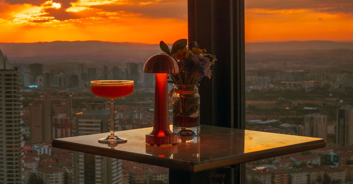 Singapore Nightlife Guide: Ultimate City Centre Experience 2026